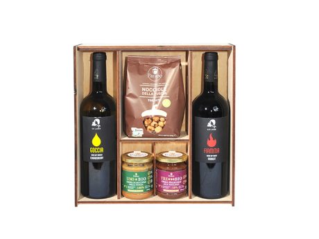 Cassetta regalo - 2 bottiglie di vino, nocciole e creme