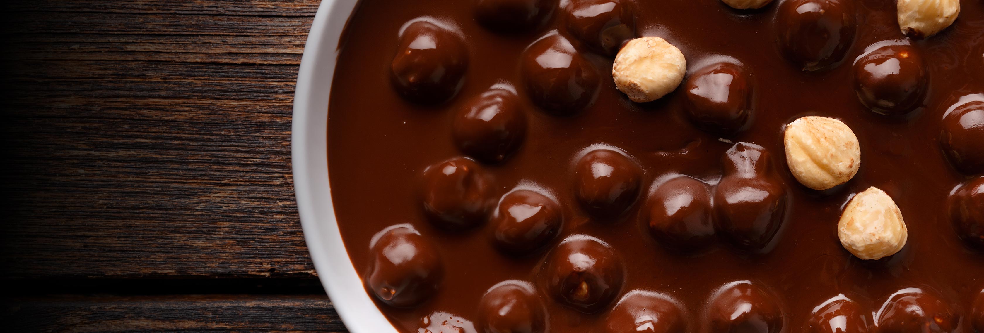 Nocciole BIO ricoperte di cioccolato fondente - Azienda Agricola Parano